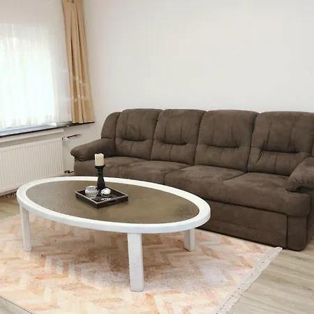 Kompass A 401 アパート 3*